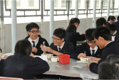 屬靈學堂飯聚